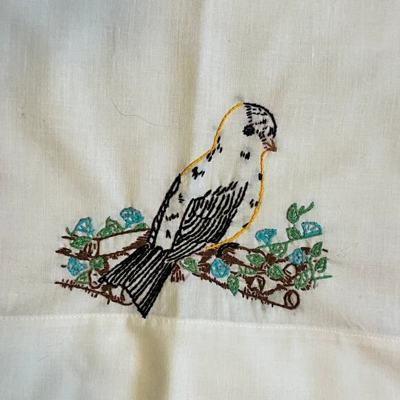 Vintage Pillowcases Pair Embroidered Bird Branch Kmart Kresge 1970s Decor - Picture 1 of 7